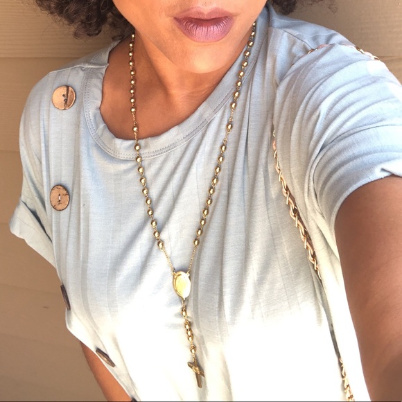 Sage green short sleeve button detail tunic top. - Picture 7 of 8